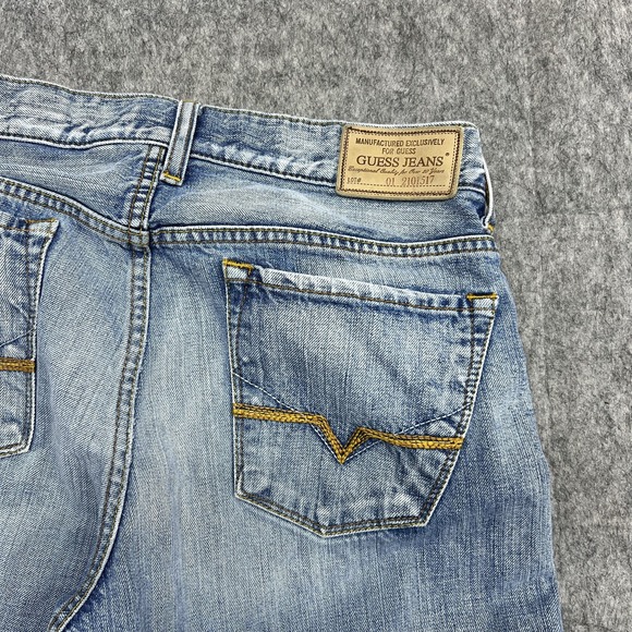 Guess Jeans Bootcut Jeans Womens 30 Light Blue Wash The City Boot Fit Cotton - Picture 12 of 16